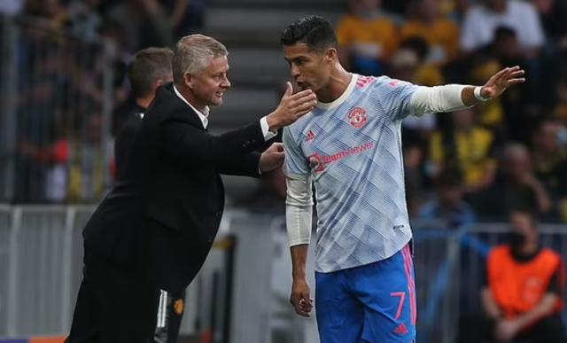 完美世界竞技平台官网-C罗还能火几年？索尔斯克亚：他会一直踢到40岁以后