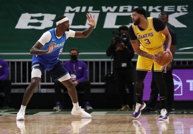 完美世界竞技平台官网-湖人创队史最佳开季客场战绩 浓眉却不满个人表现